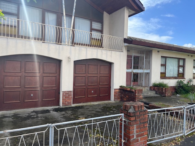 4 Bedroom Property for Sale in Townsend Estate Western Cape